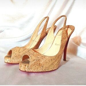 Christian Louboutin Sling Back Cork
Heels. EU 40